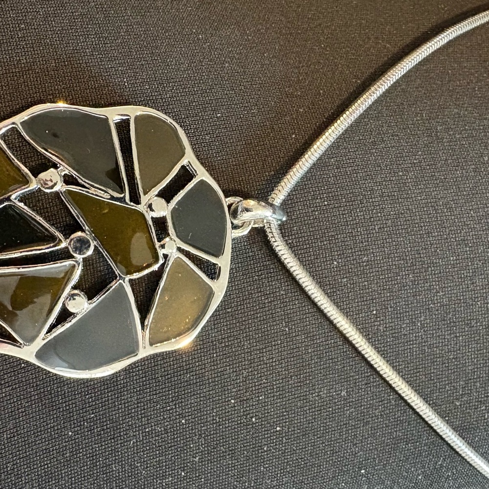 Chic Black and Silver Geometric Necklace